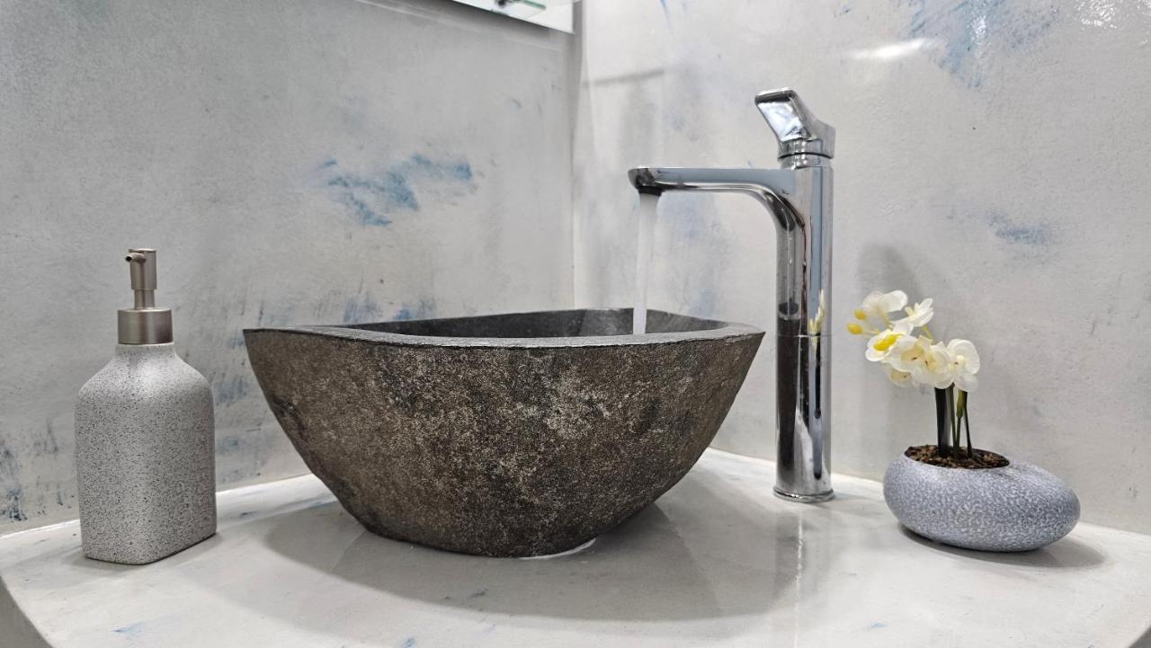 Bayview Villa With Jaccuzi - Milos Zefiría エクステリア 写真