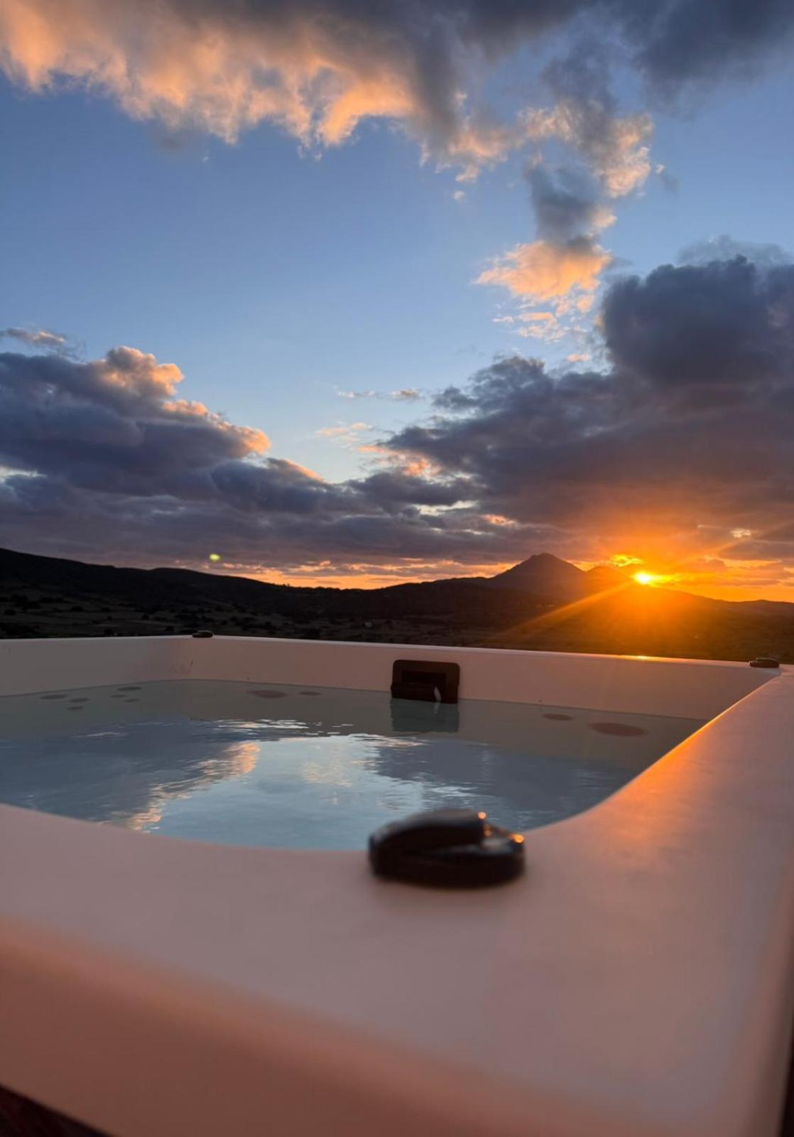 Bayview Villa With Jaccuzi - Milos Zefiría エクステリア 写真