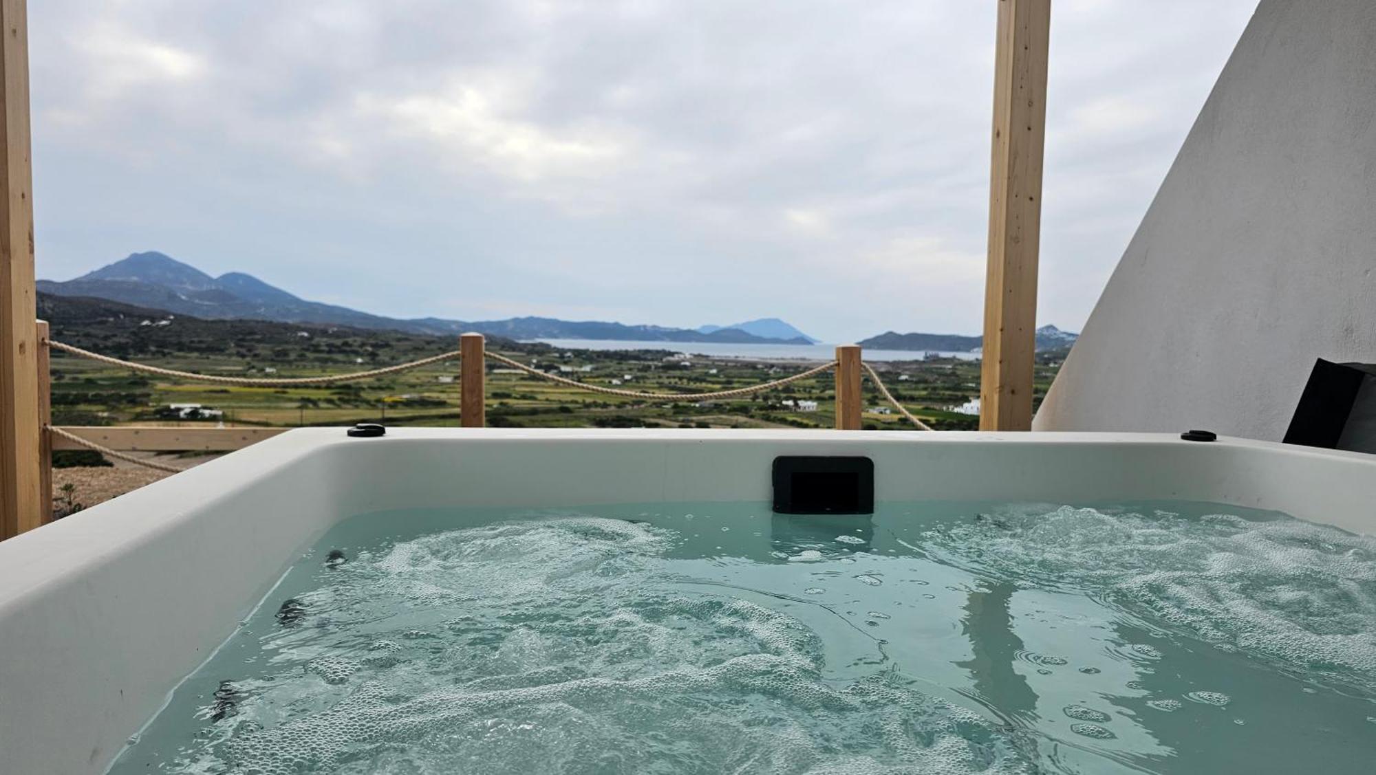 Bayview Villa With Jaccuzi - Milos Zefiría エクステリア 写真