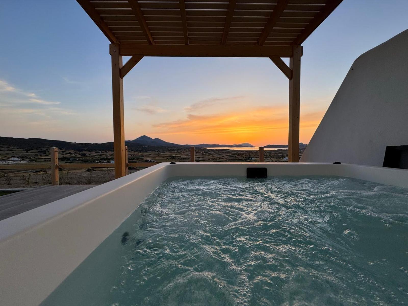 Bayview Villa With Jaccuzi - Milos Zefiría エクステリア 写真